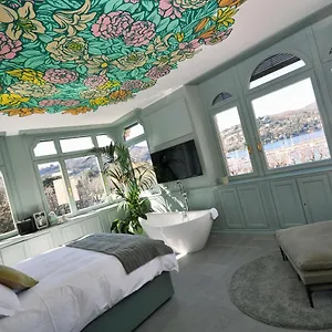 https://bellolake-como-suites.it-lombardy.com